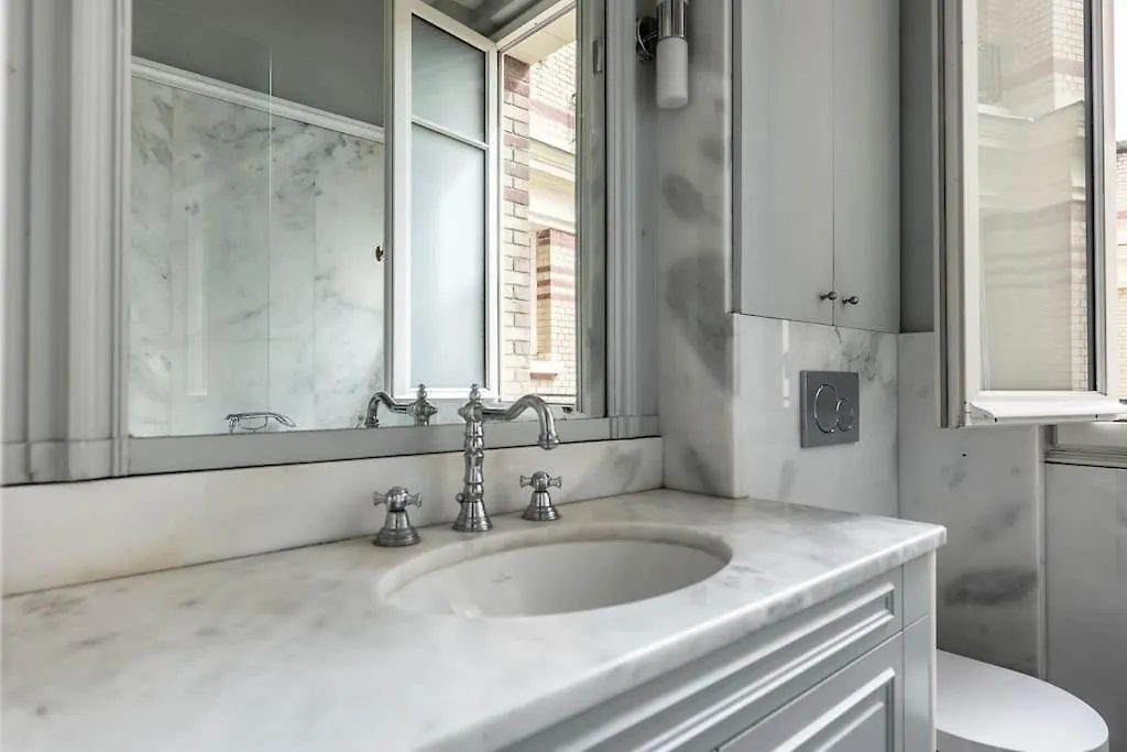 Goodguest- Luxe Trocadero Tour Eiffel 4Pax Apartment Paris France